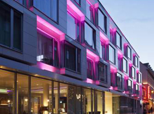 PURO Hotel